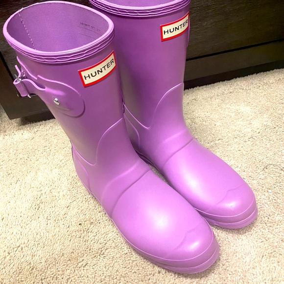 Hunter Shoes - Lilac Hunter Boots Matte, US size 9